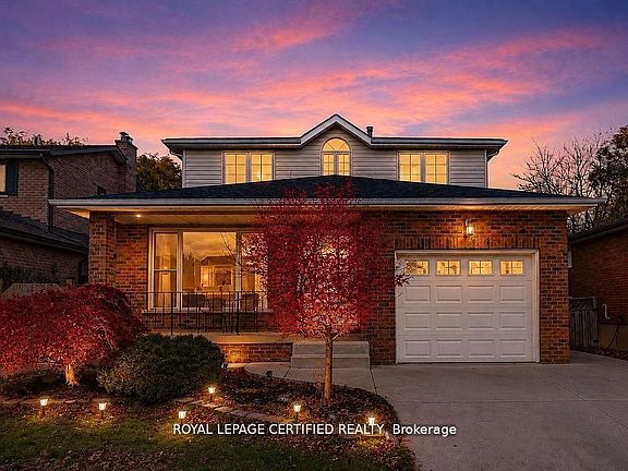 2nd image of 35 Trenholme Cres