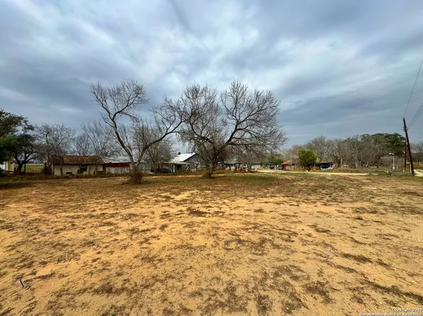 TBD 5th St - Lot 10 LOT 10, Moore, TX 78057