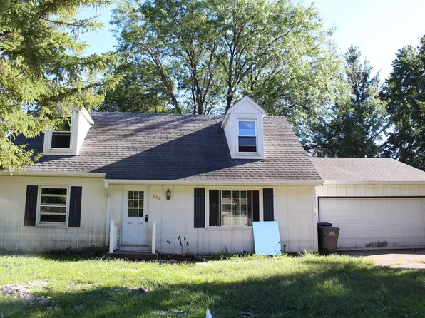 212 9th St SW, Spencer, IA 51301