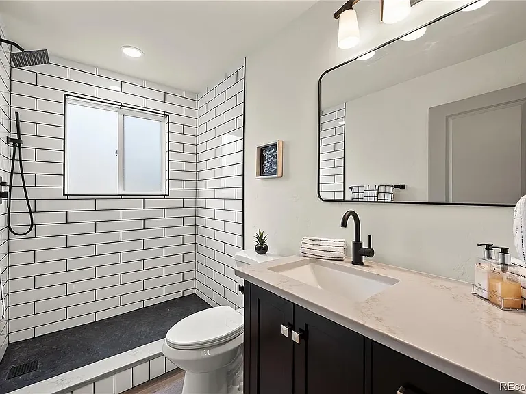 3060 W 55th Pl — Photo 16