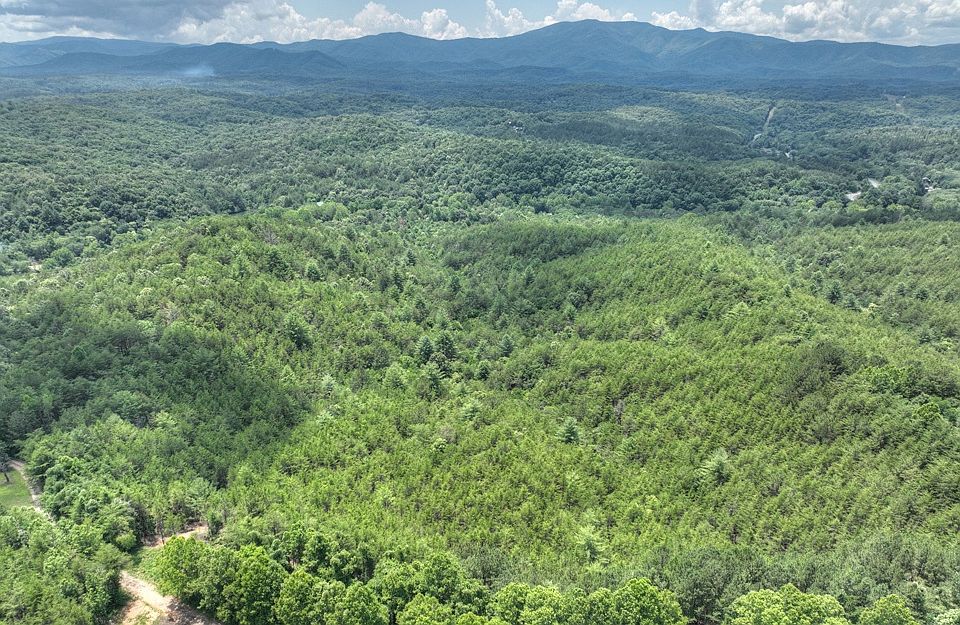 1st image of 200 River Overlook Dr