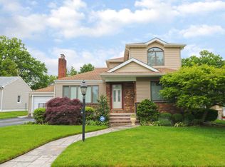 106 Notch Rd, Clifton, NJ 07013