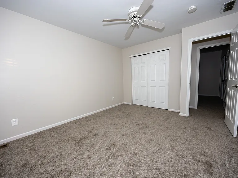 41 Country Hollow Cir — Photo 16