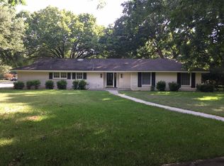 546 Arlington St, Seguin, TX 78155