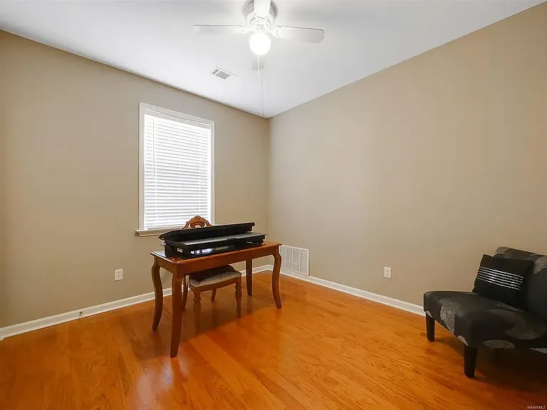 9609 Helmsley Cir — Photo 24