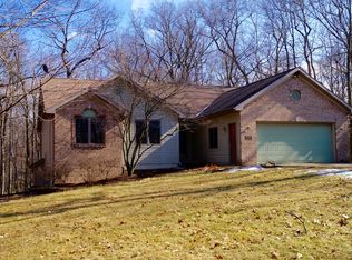 10707 Oak Trl SE, Ada, MI 49301