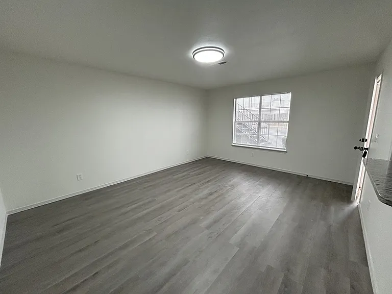 329 Berry St #202 — Photo 2
