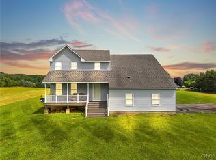 8775 Penoyer Rd, Fabius, NY 13063