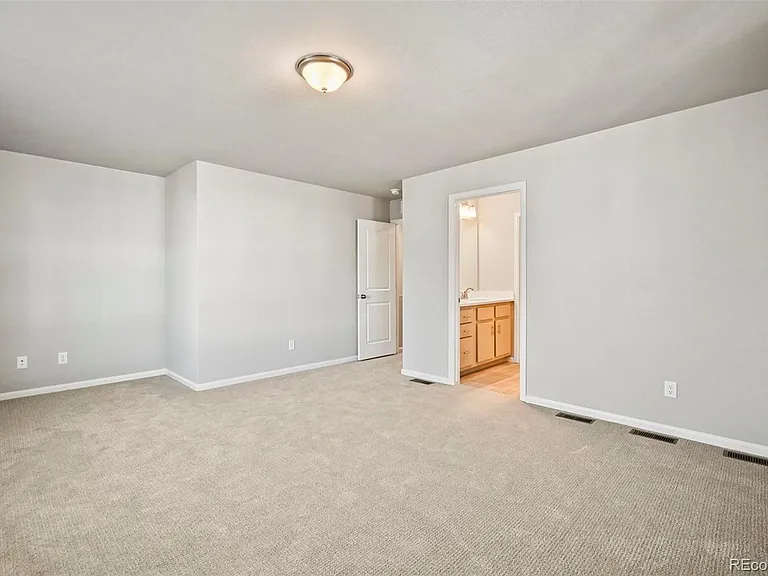 9624 Lytle Grv — Photo 12