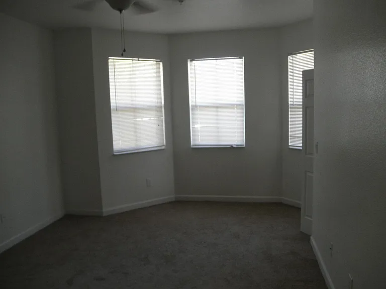 2405 Shoma Dr — Photo 10