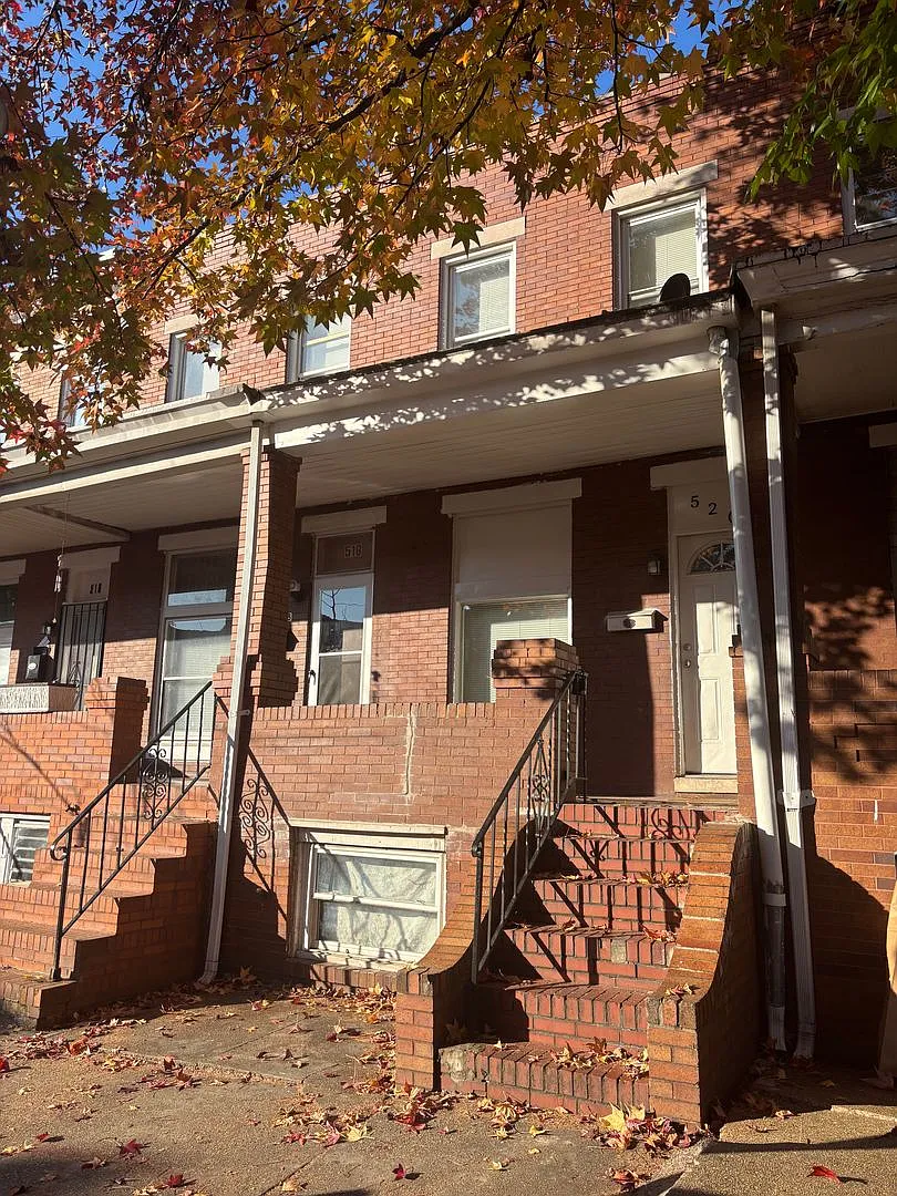 Lovely Two Bedroom — Photo 1