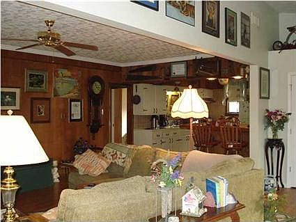 3rd image of 8116 Old Boonville Hwy