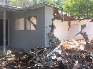 7109 Greeley St, Tujunga, CA 91042