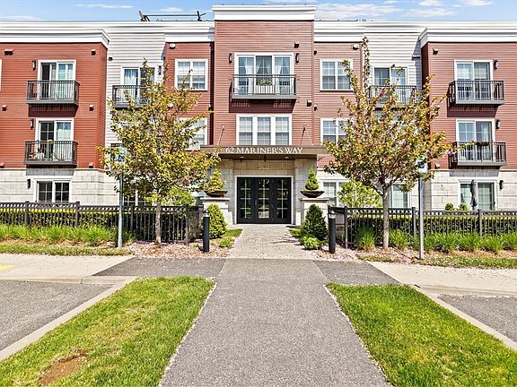 2nd image of 62 Mariners Way Unit 309
