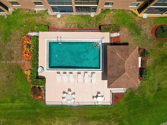 3rd image of 5535 Rattlesnake Hammock Rd APT 205