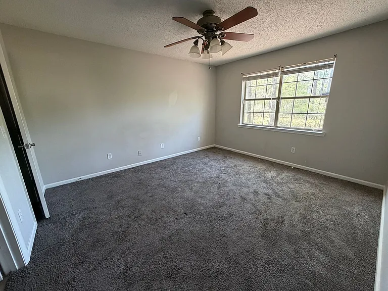 812 Ridgewood Way — Photo 14