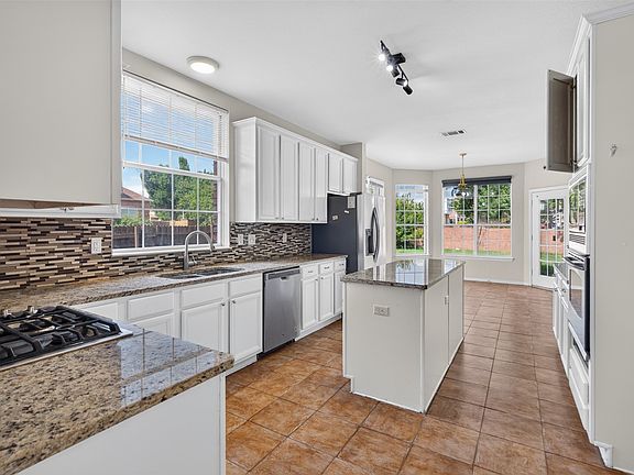 3rd image of 7112 Chandler Dr