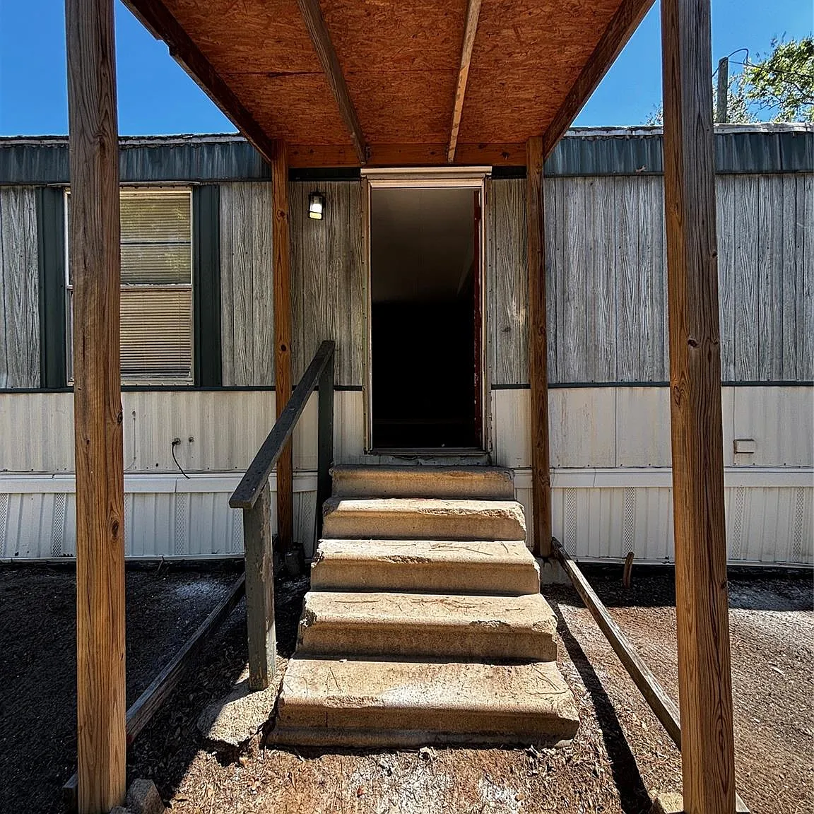 3 bed, 2.0 bath, 1216 sqft, $1,400 — Photo 4