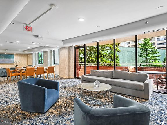 3rd image of 4550 N Park Ave APT 307