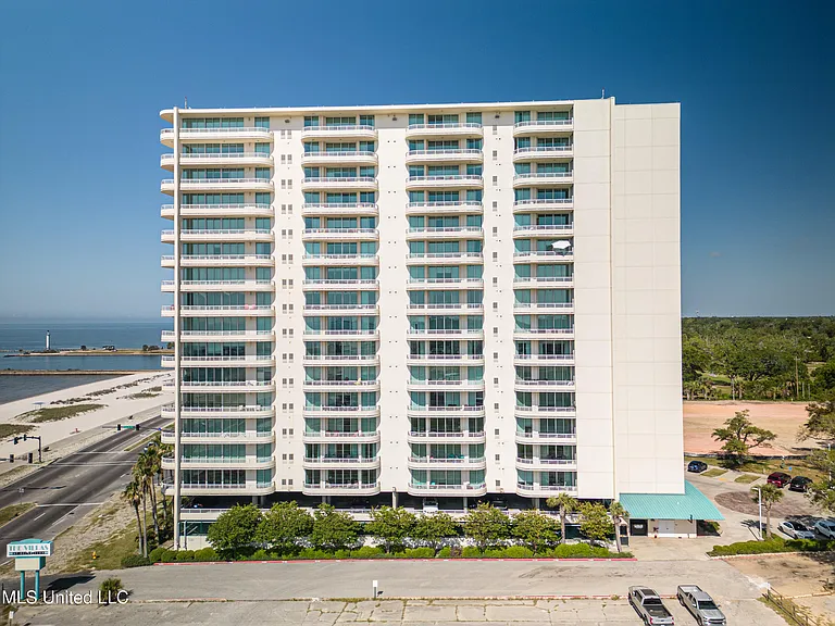 2060 Beach Blvd #1603 — Photo 19