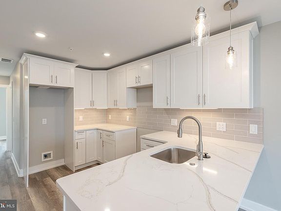 5th image of 2529 N 2nd St Unit 3