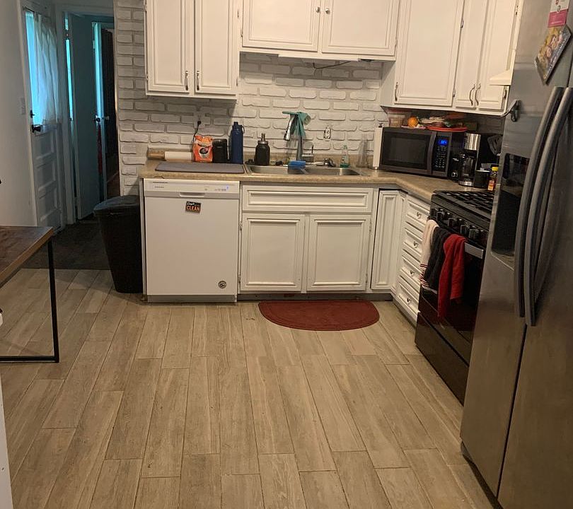 1st image of 1705 Arcadia Dr