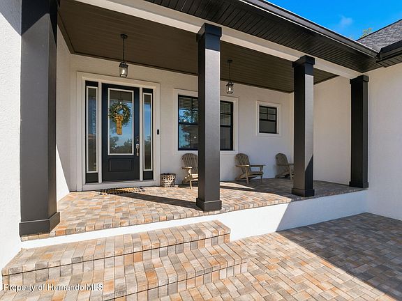 5th image of 4586 Hickory Oak Dr