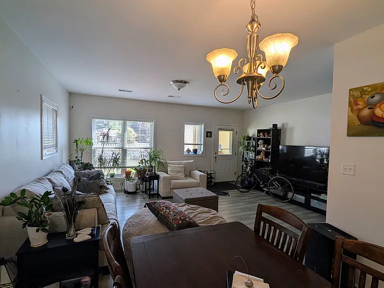 641 Fairview Ave — Photo 13