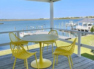 6 W Pelican Dr, Wrightsville Beach, NC 28480
