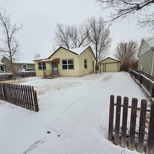 446 E La Salle St Photo 1