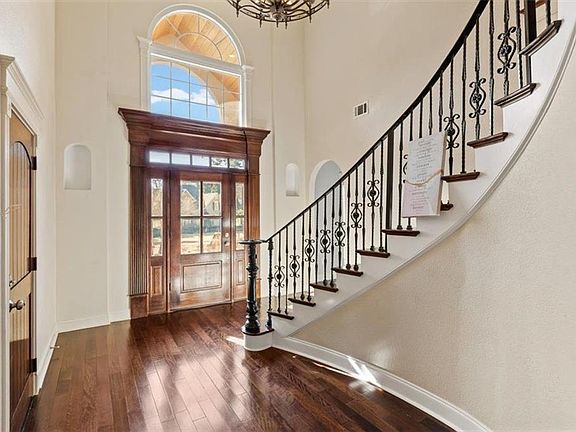 4th image of 142 Nelson Blvd NW