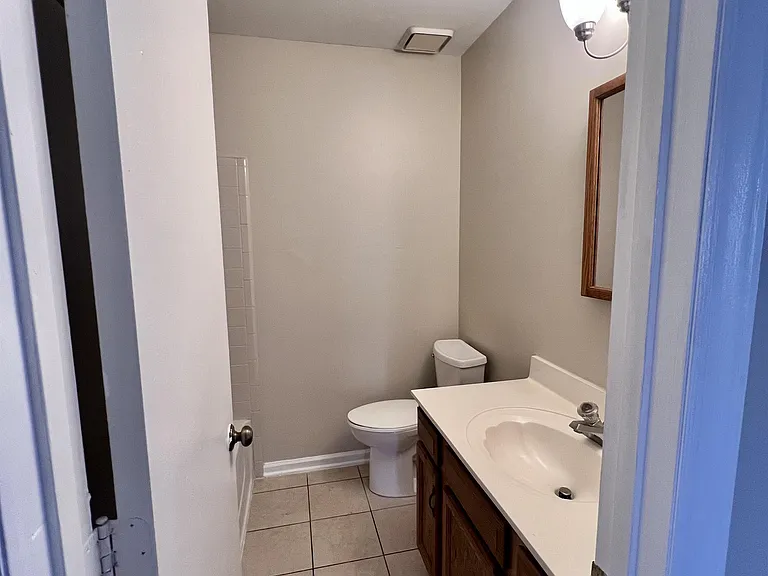 8326 Summerglen Cir — Photo 14