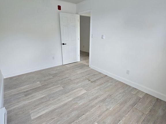4th image of 4514 Osage Ave #3F