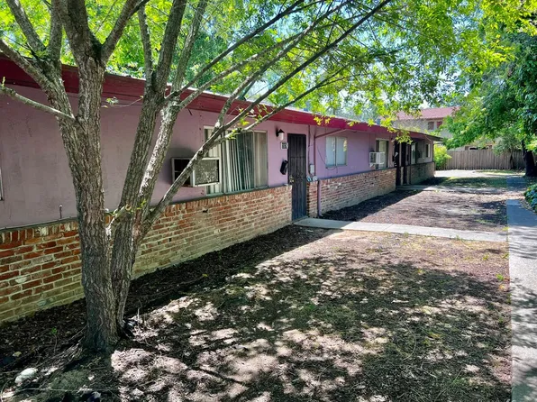 1876 W Acacia St, Stockton, CA 95203