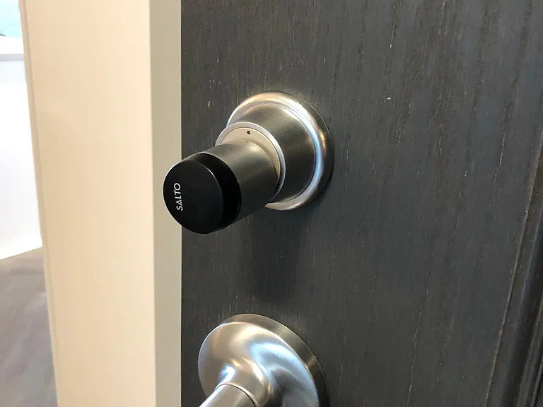 Entry door keyless lock