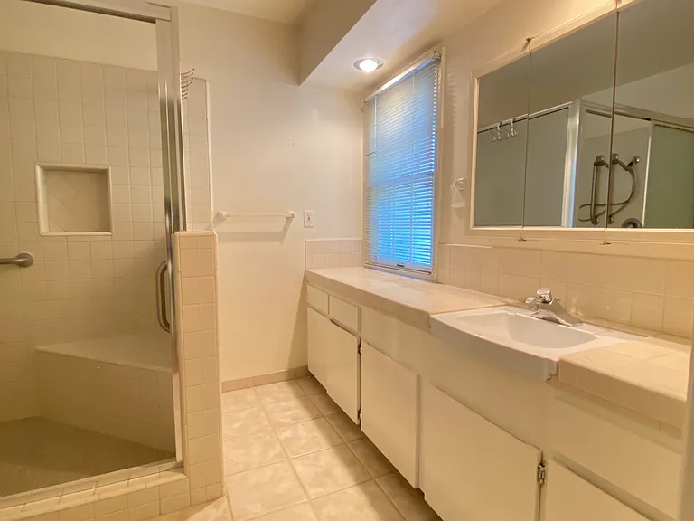 1444 N Mountain Ave — Photo 13