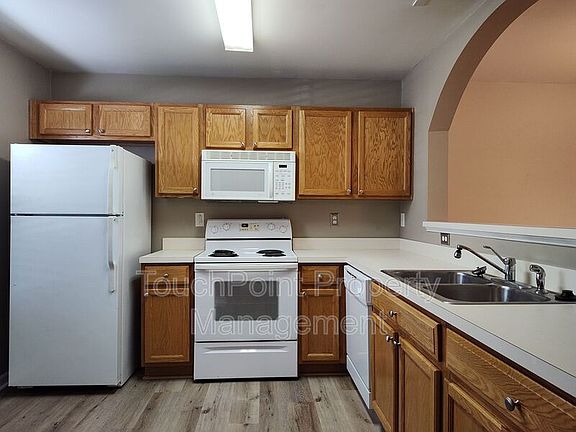3rd image of 17664 Caldwell Track Dr