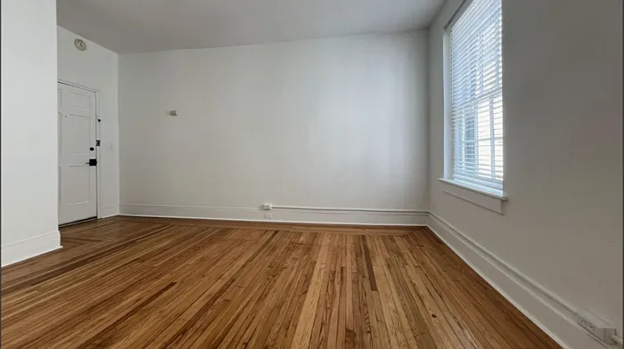 Building Photo - 364 King St #2B