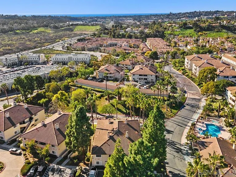 View of neighborhood looking west, 10 minutes from the beach.