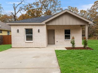 6144 Shawnee Dr, Mabank, TX 75156