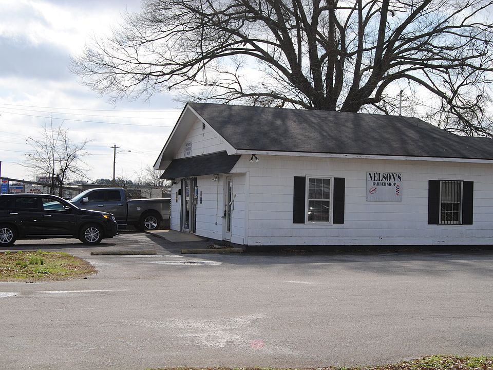 2nd image of 108 S Montgomery Ave