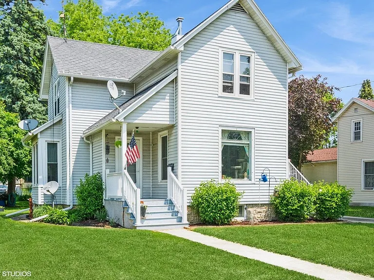 314 E Maple Ave — Photo 2