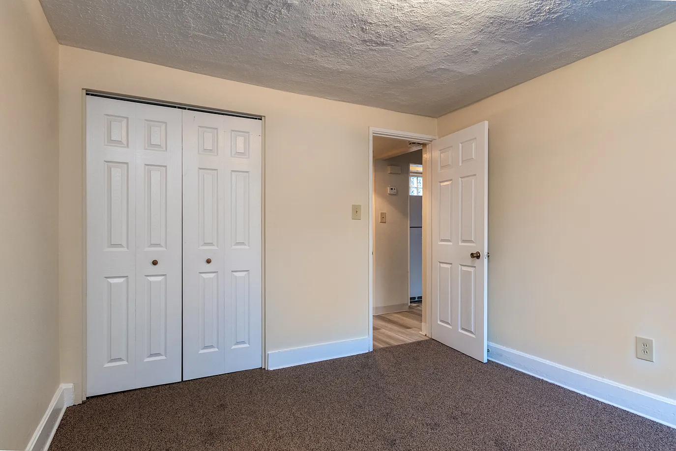 1 bed, 450 sqft, $690 — Photo 4