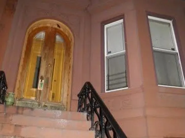 562 47th St, Brooklyn, NY 11220