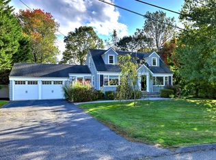12 Rennison Rd, Trumbull, CT 06611