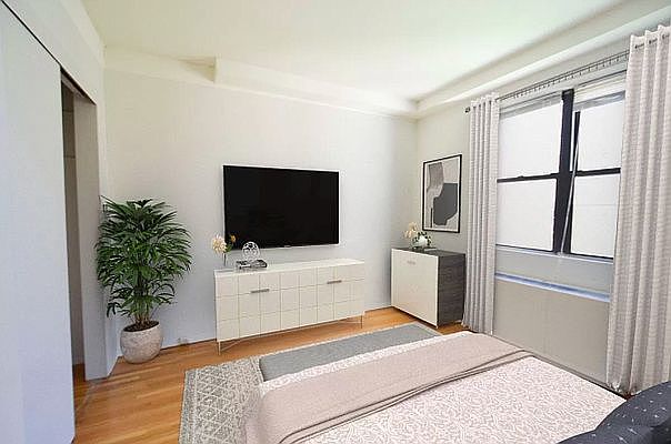 1st image of 321 E 91st St APT 3A
