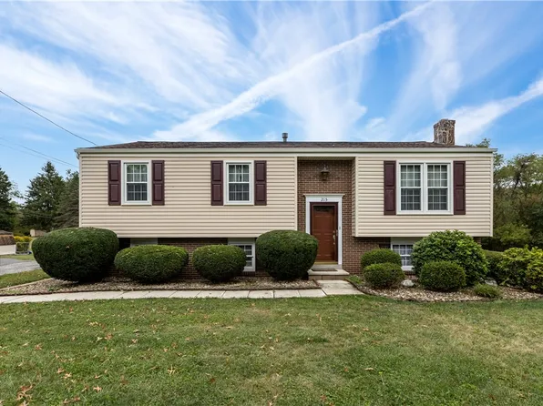 215 Sharon Grange Rd, Aliquippa, PA 15001