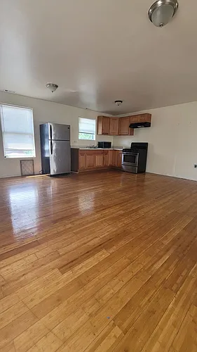 6669 S Michigan Ave Photo 1