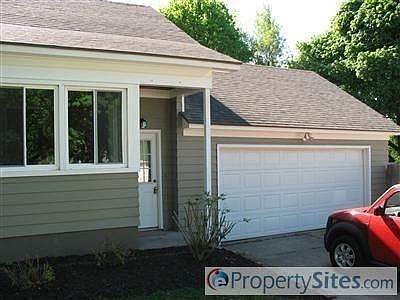 2nd image of 1235 Regina St NE