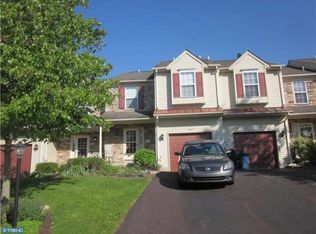 555 Creekside Dr, Souderton, PA 18964